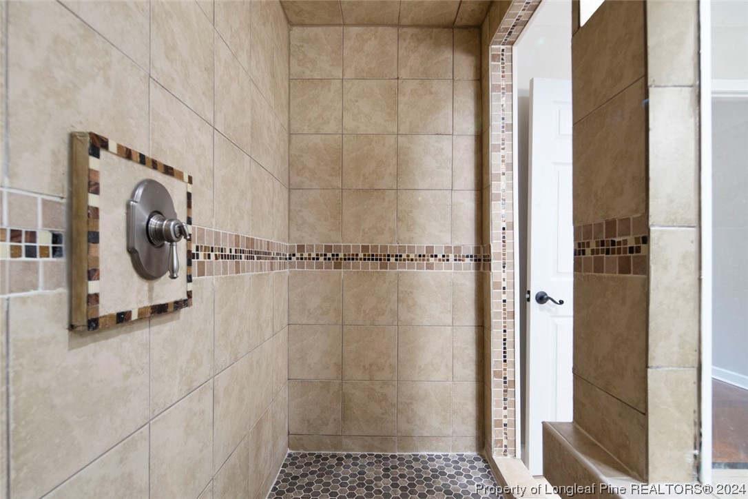 2002 Pinewood Terrace