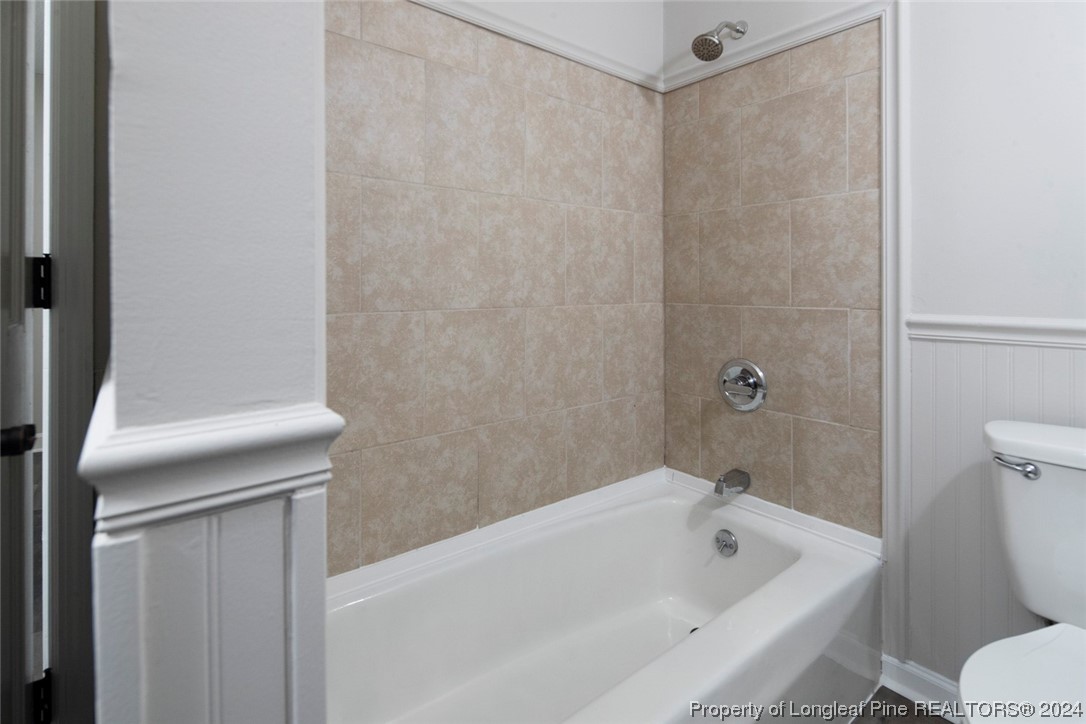 2002 Pinewood Terrace