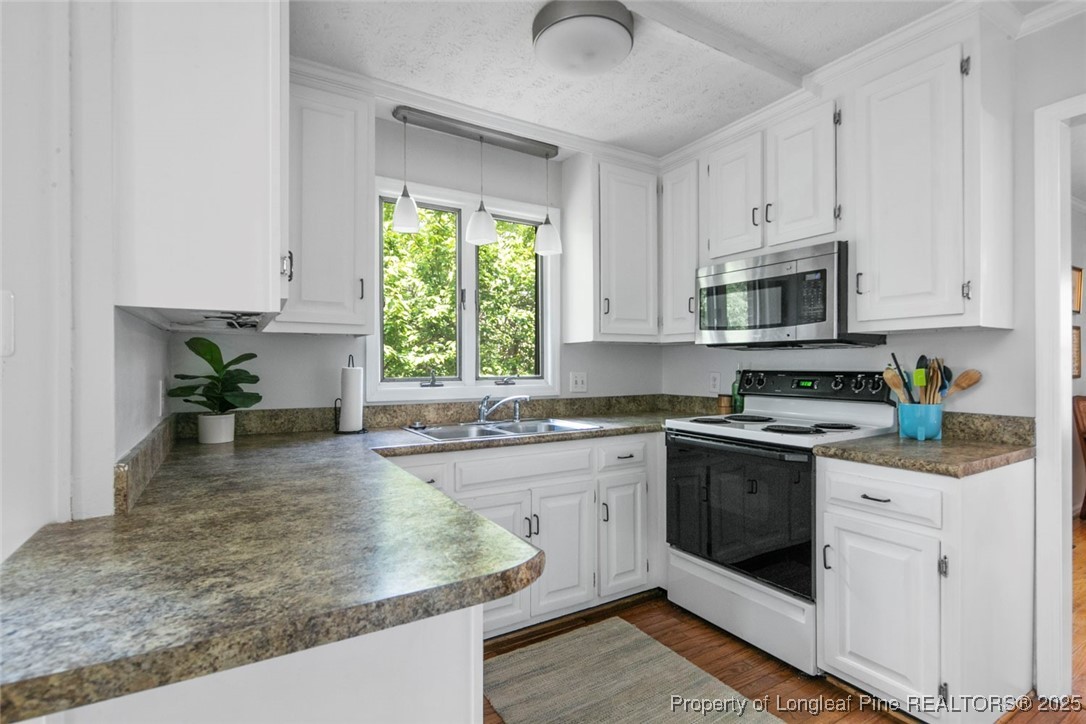 3561 Hastings Drive