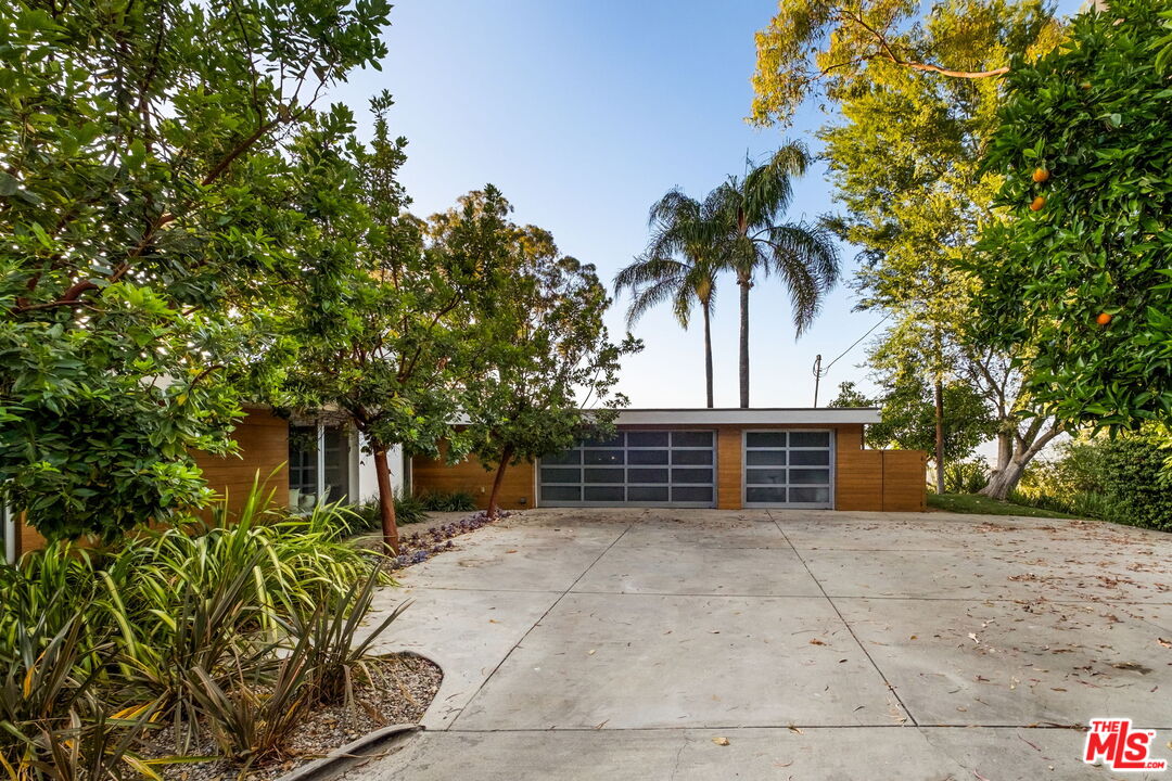 11531 Amanda Dr
