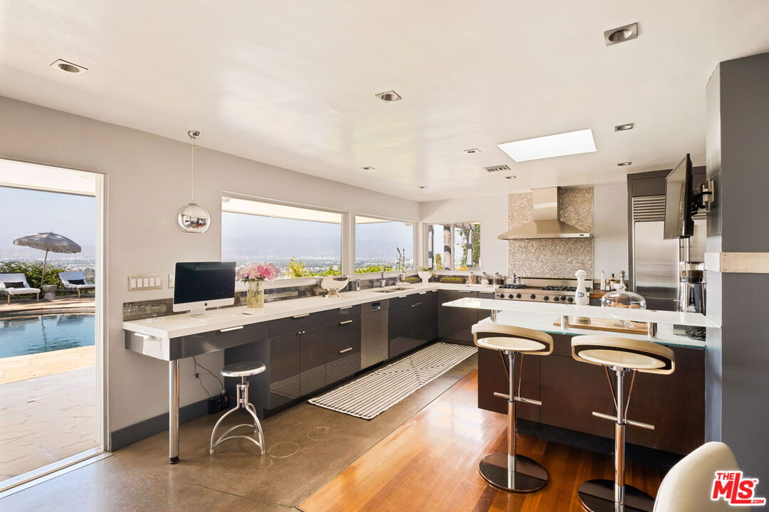 11531 Amanda Dr