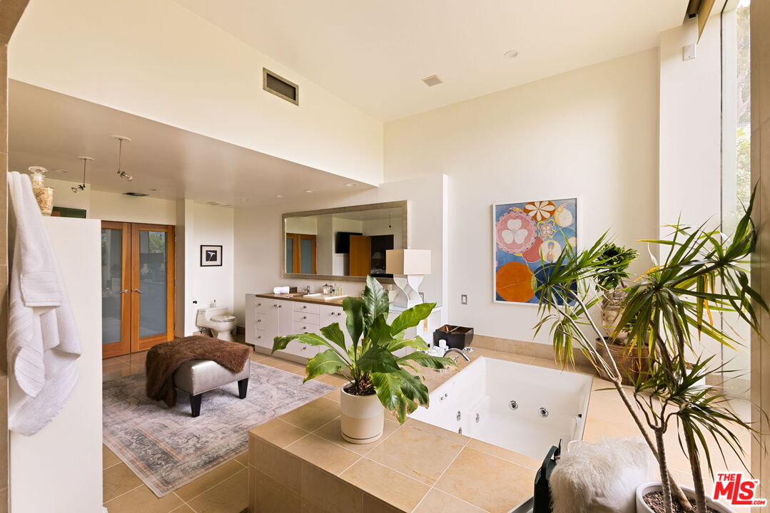11531 Amanda Dr