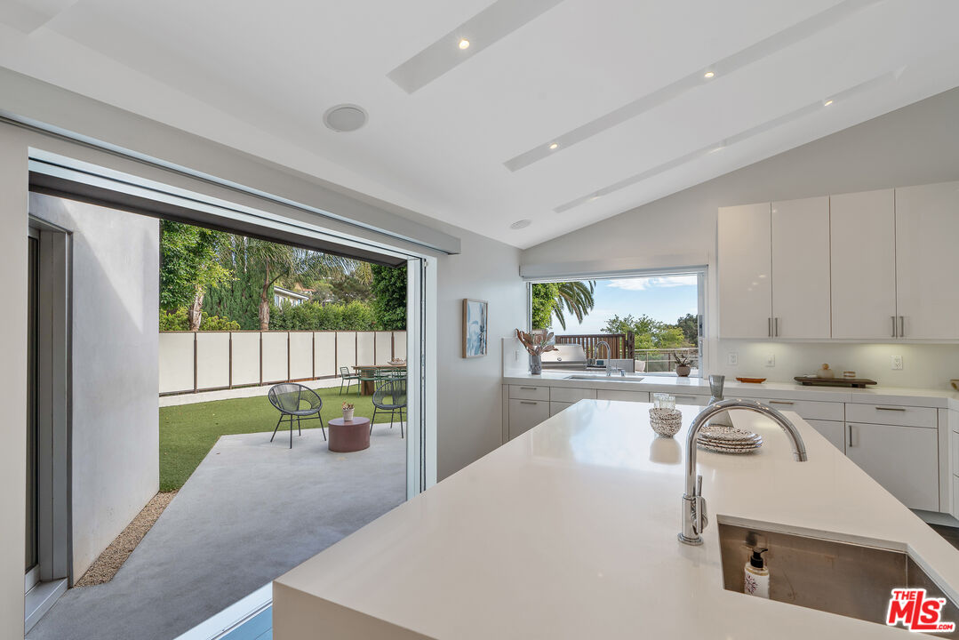 2257 Chelan Dr