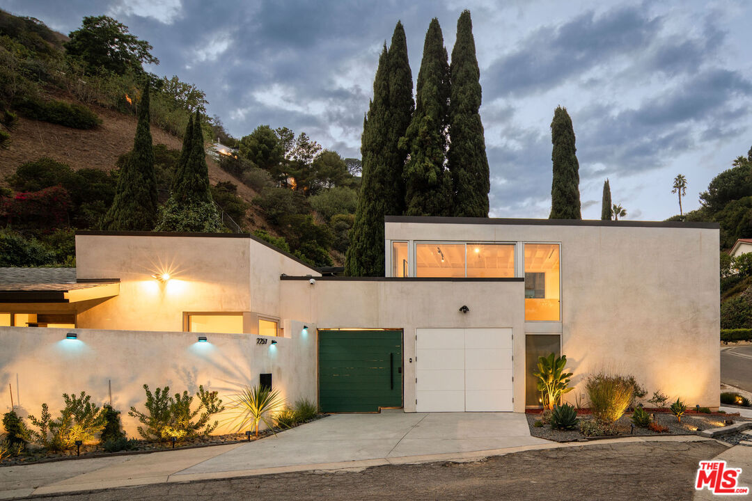 2257 Chelan Dr