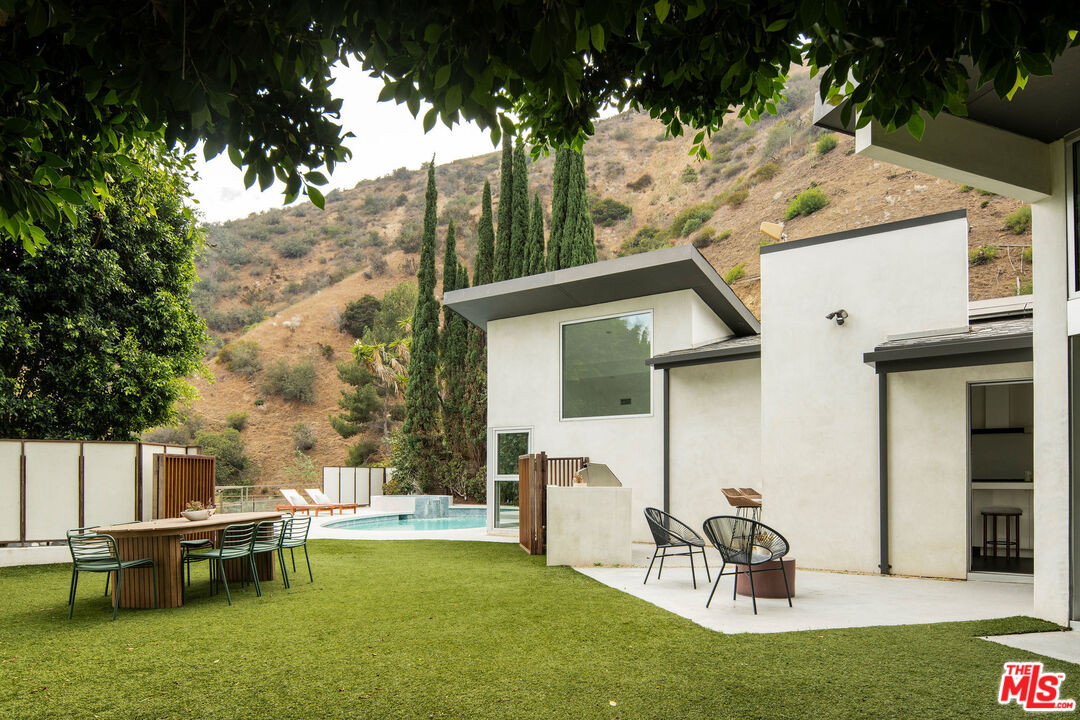 2257 Chelan Dr