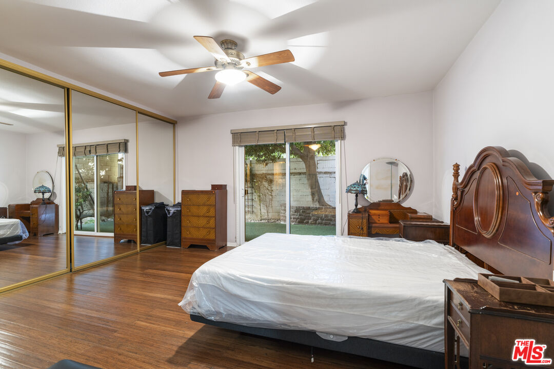 4445 Cartwright Ave Unit: 111