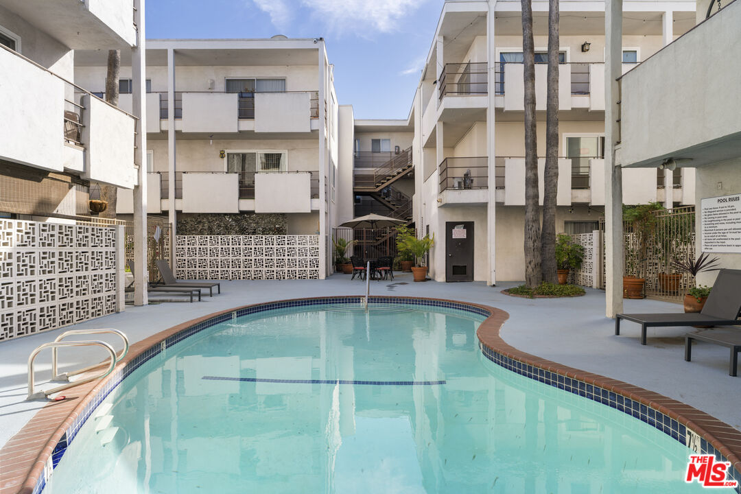 4445 Cartwright Ave Unit: 111
