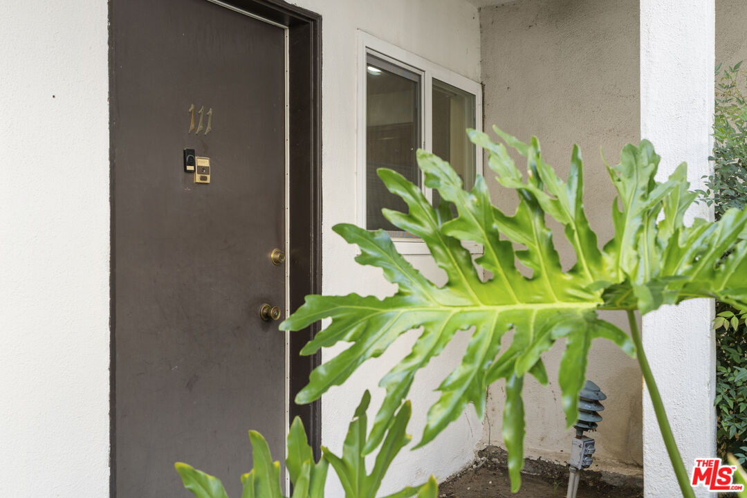 4445 Cartwright Ave Unit: 111