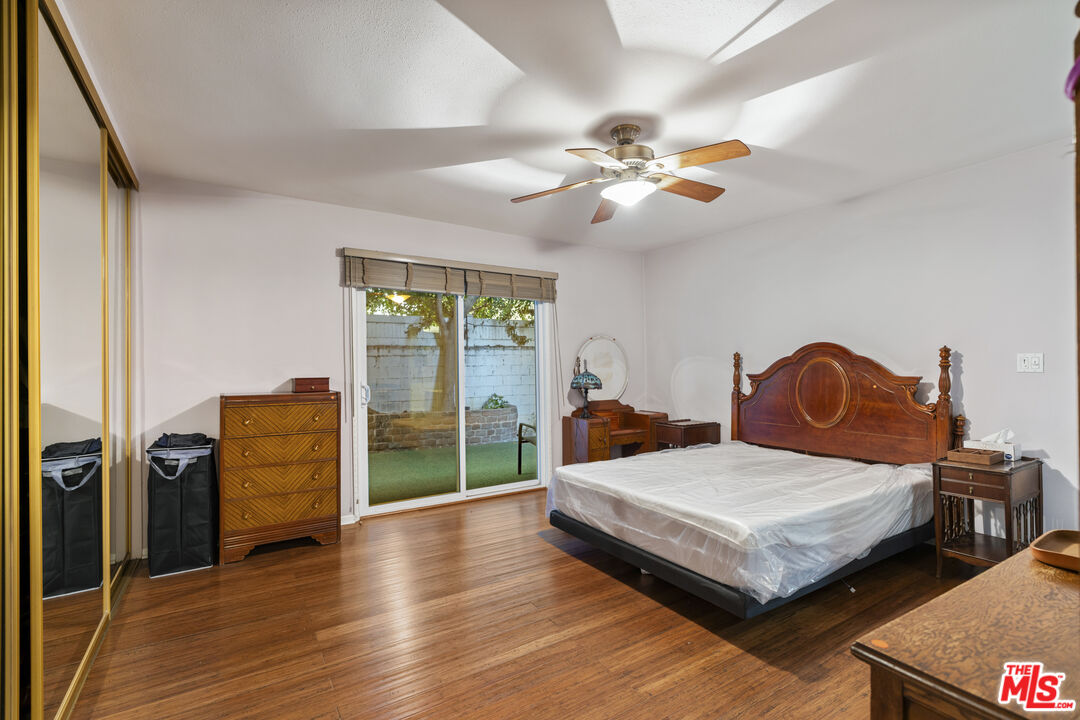 4445 Cartwright Ave Unit: 111