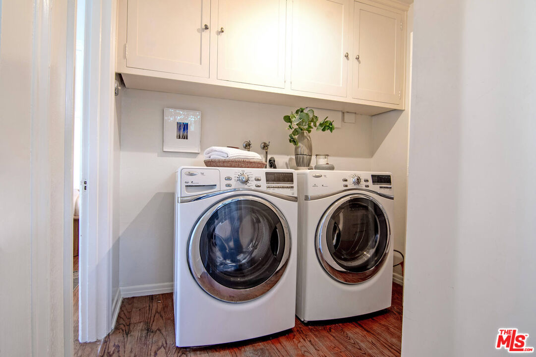 1626 N Orange Grove Ave