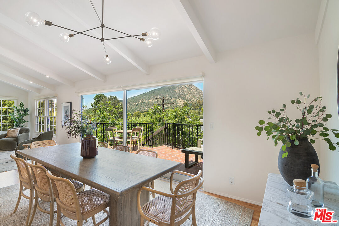 3346 Troy Dr