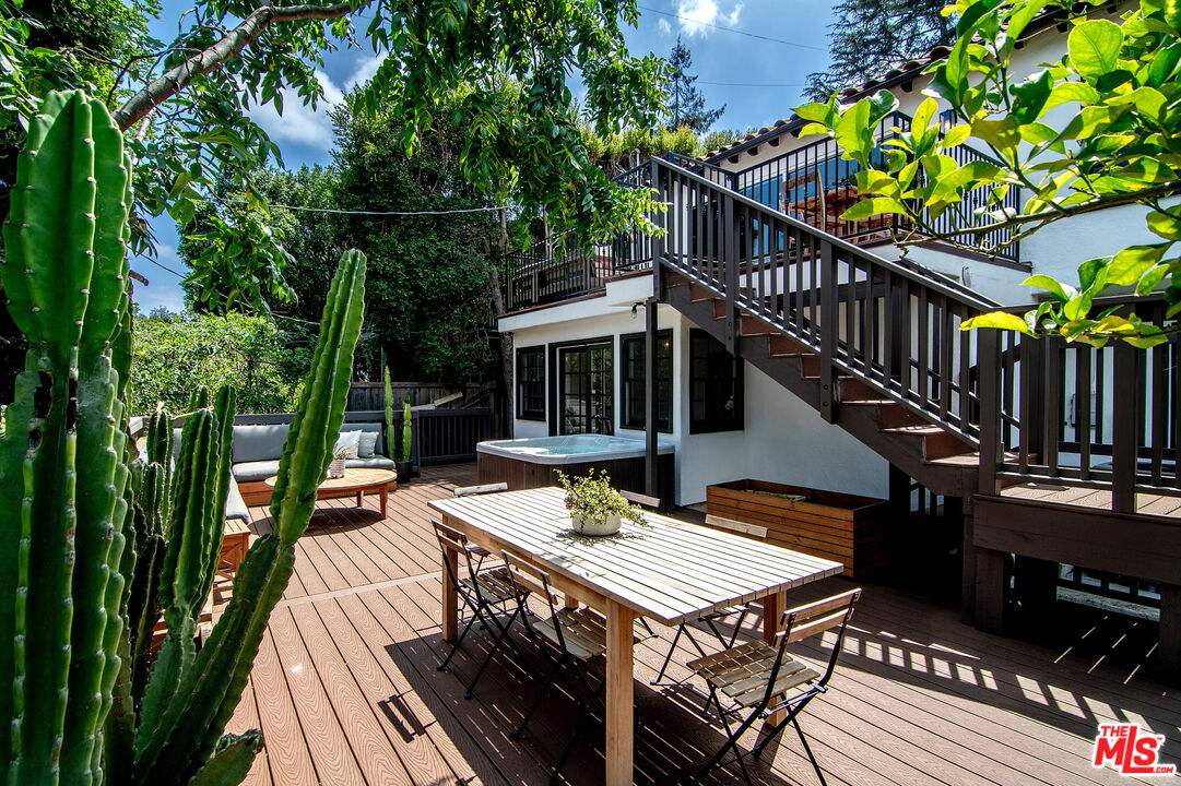 3346 Troy Dr