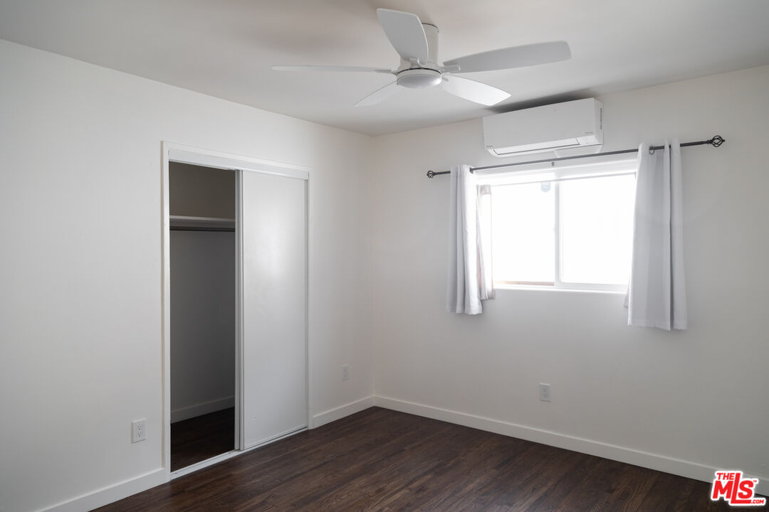 2496 Granville Ave