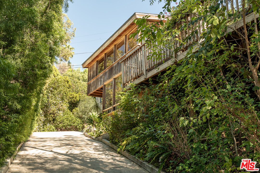 4100 Madelia Ave