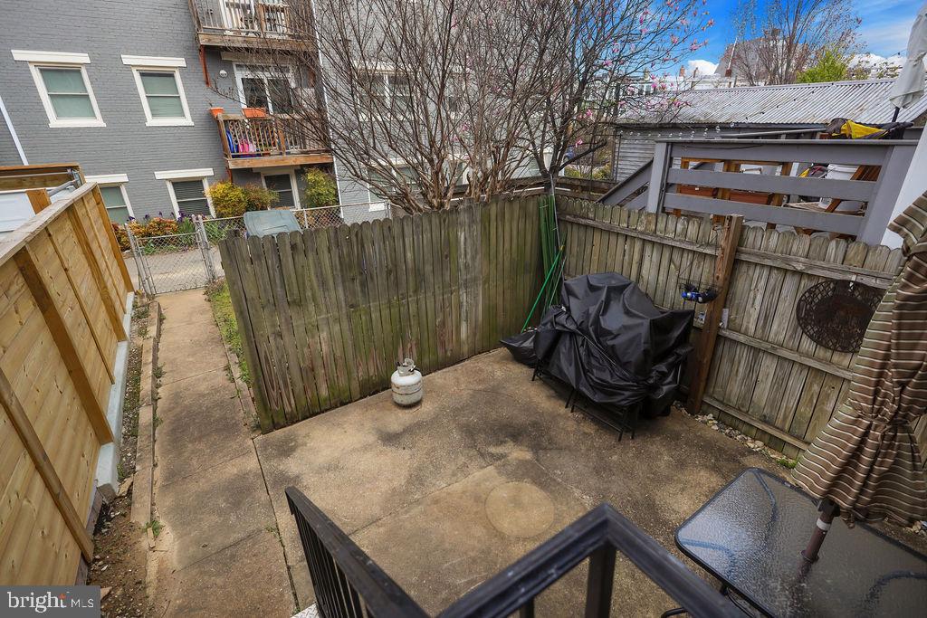 1740 D St SE