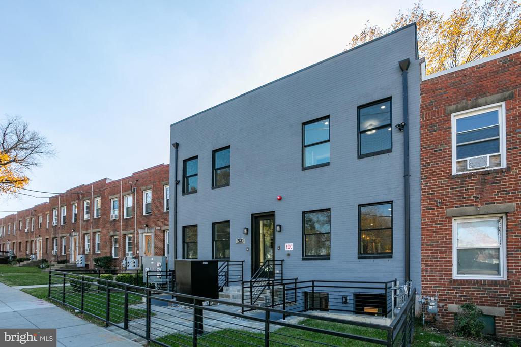 1253 Mount Olivet Rd NE #4