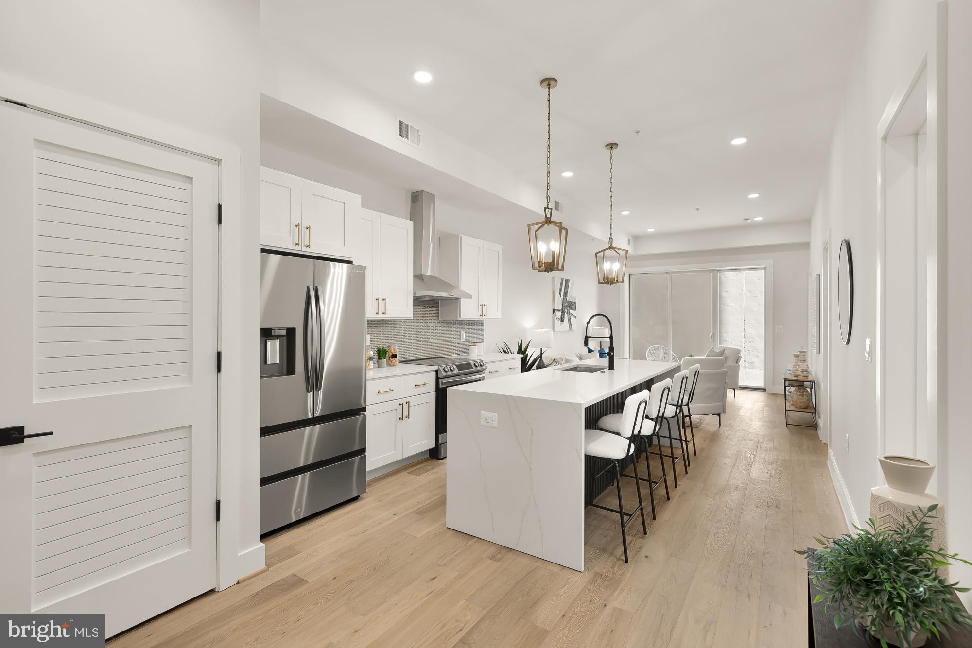 828 Taylor St NE #4