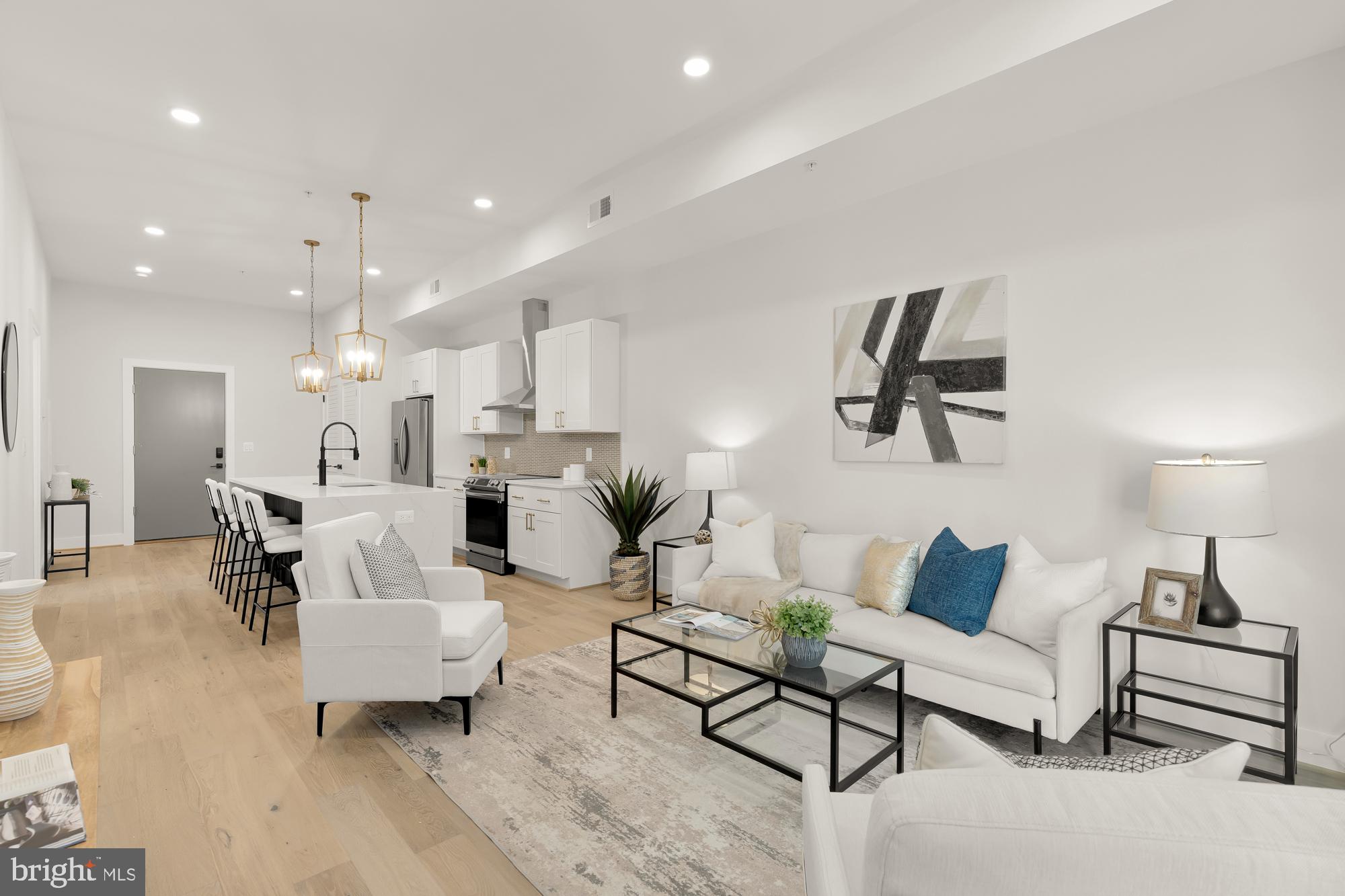 828 Taylor St NE #4