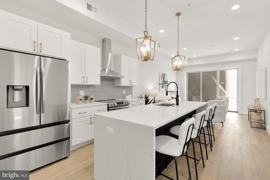 828 Taylor St NE #4