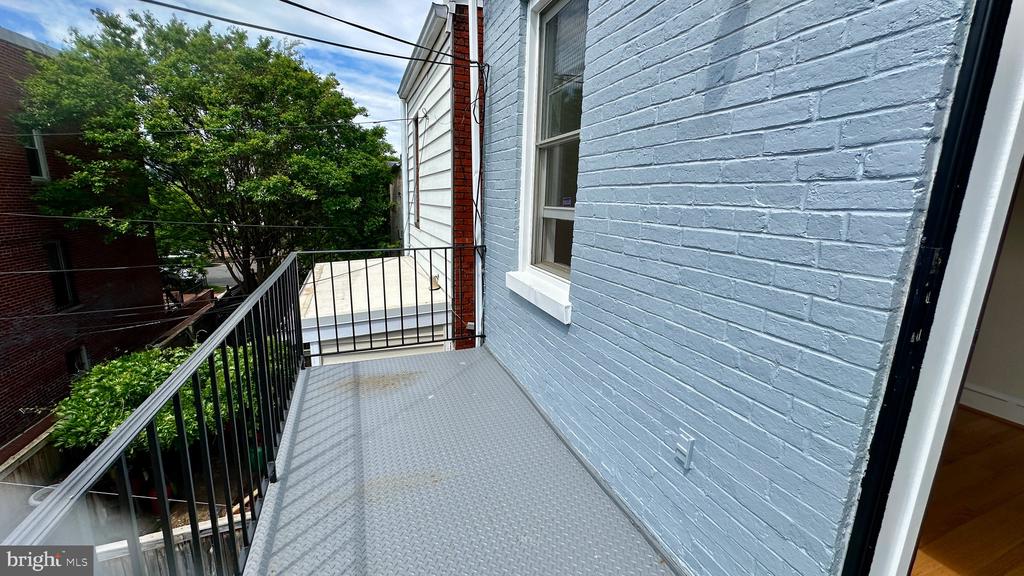 507 G St NE