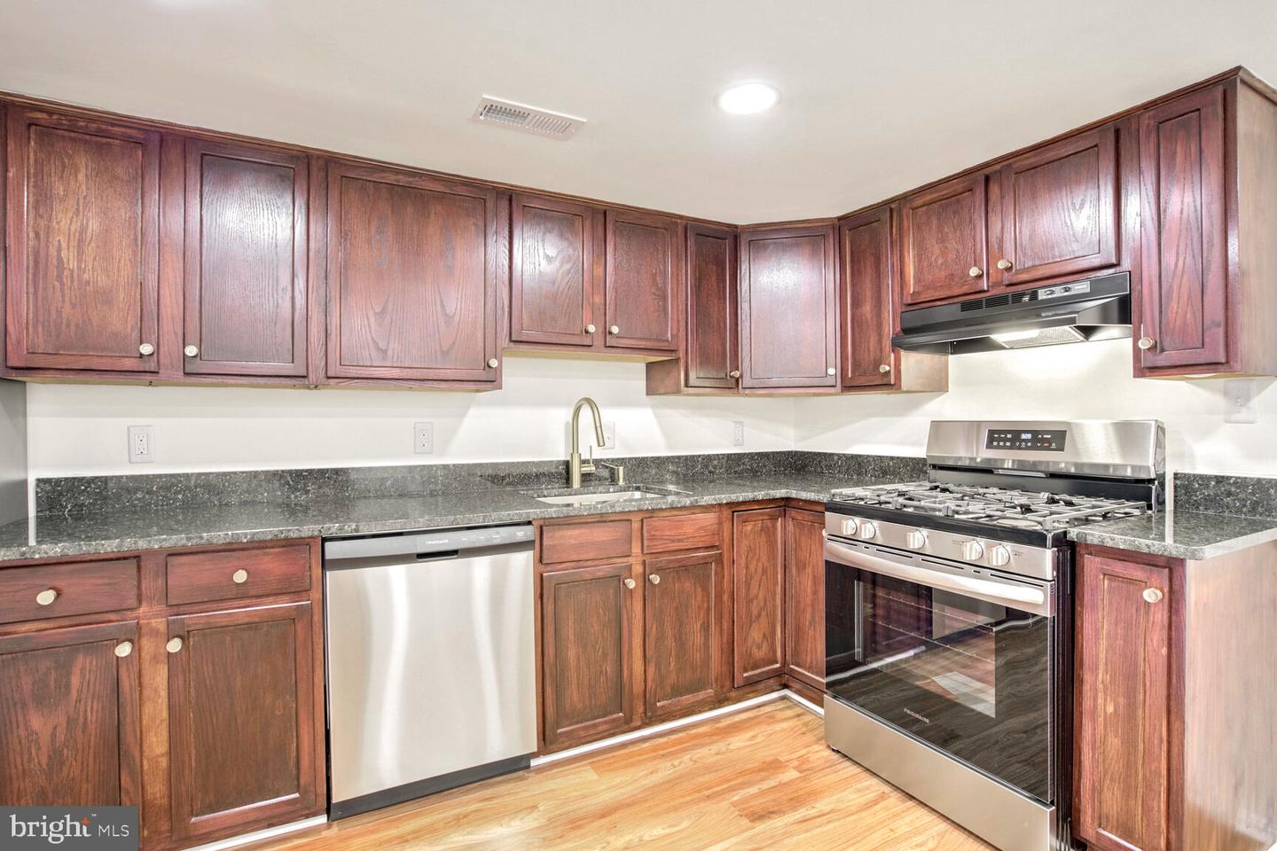 507 G St NE