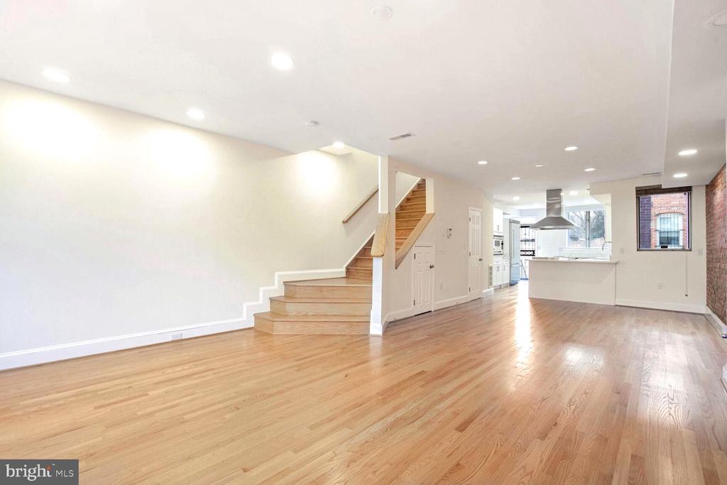 507 G St NE