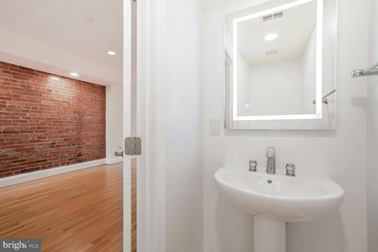 507 G St NE