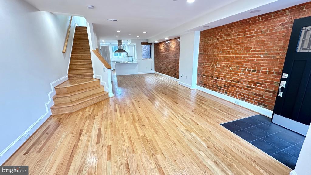 507 G St NE