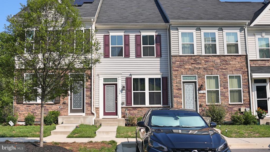 176 Rebecca Hammond Ct