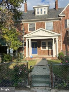 625 N AUGUSTA AVE