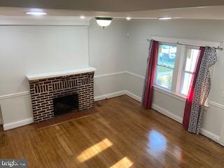625 N AUGUSTA AVE