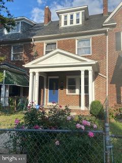 625 N AUGUSTA AVE
