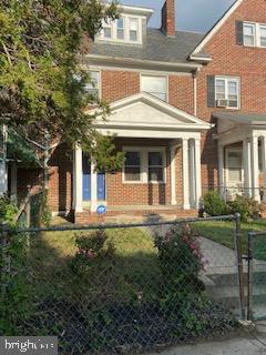 625 N AUGUSTA AVE
