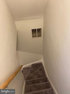 625 N AUGUSTA AVE