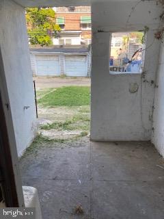 625 N AUGUSTA AVE
