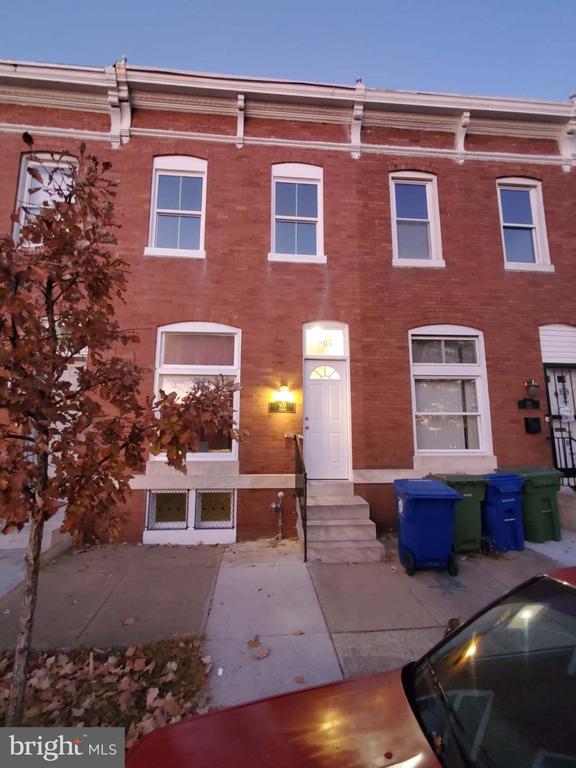 909 BAYARD ST