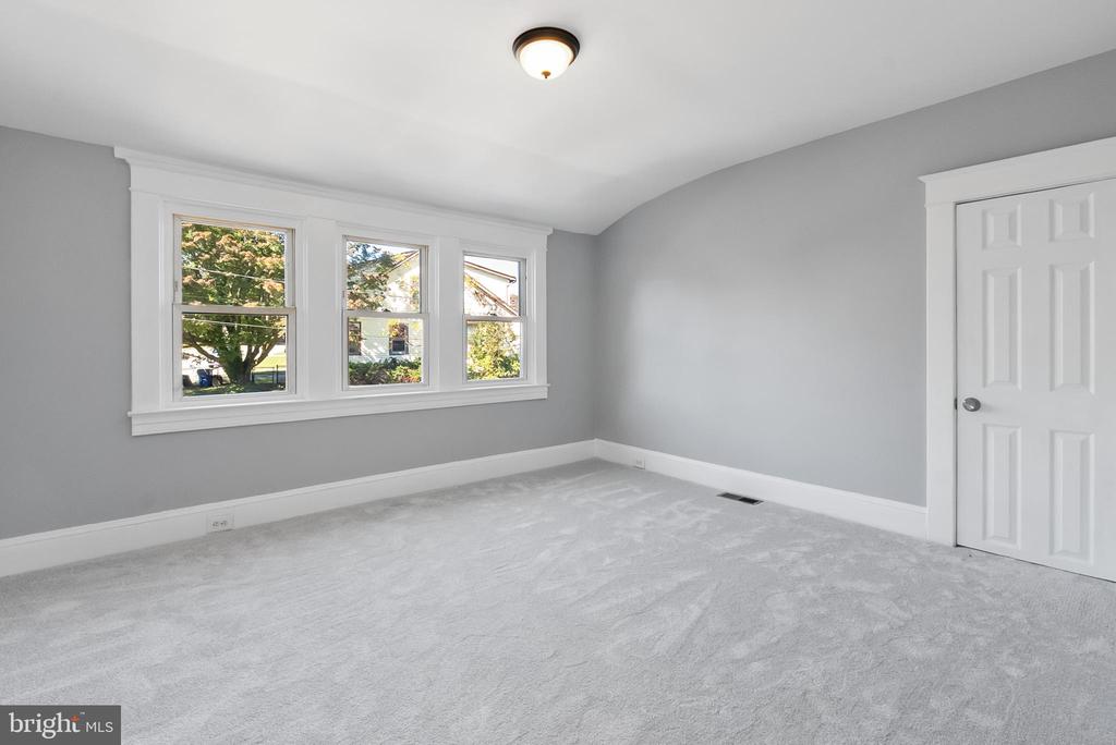 5211 EUGENE AVENUE