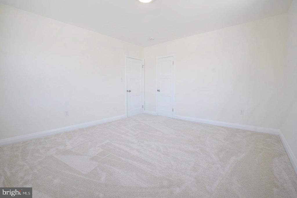 3031 HANLON AVENUE