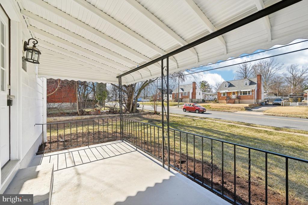1533 Ingleside Ave