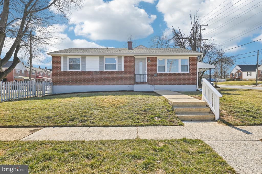 1533 Ingleside Ave