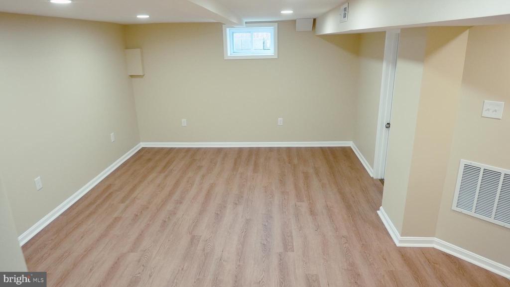 161 Plum Point Rd