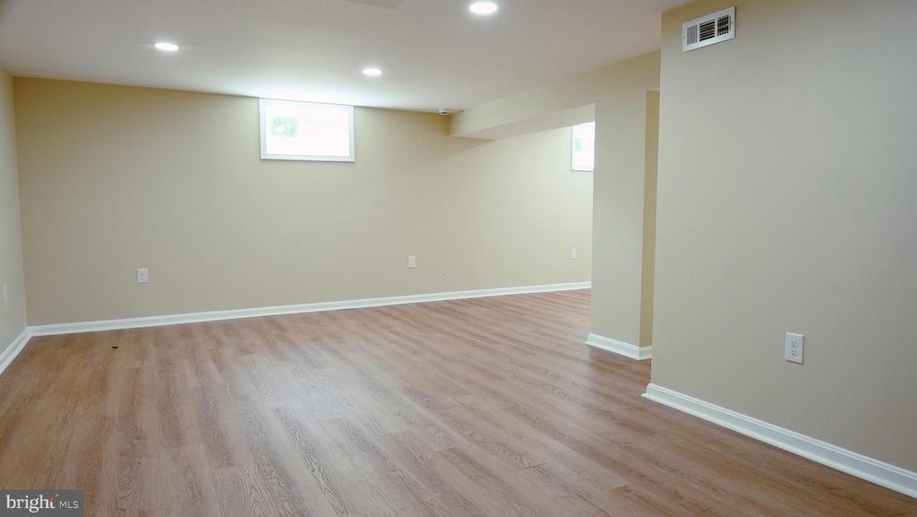 161 Plum Point Rd