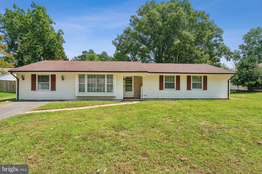 2529 Lisa Dr