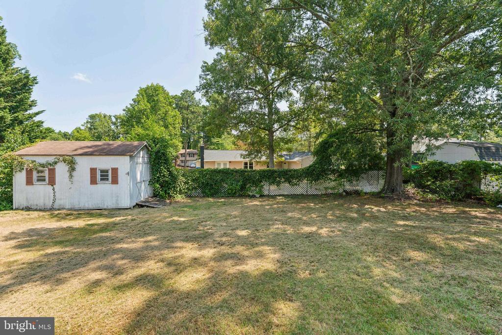 2529 Lisa Dr