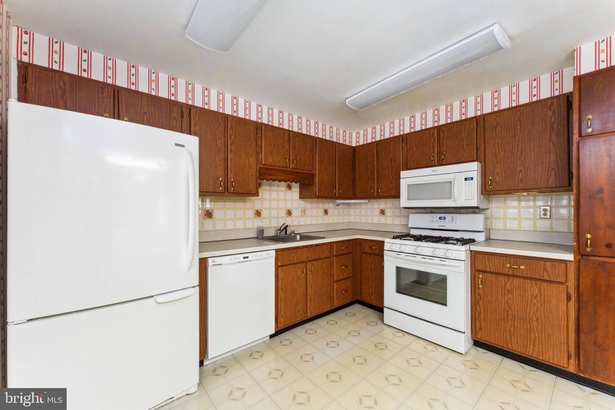 2529 Lisa Dr
