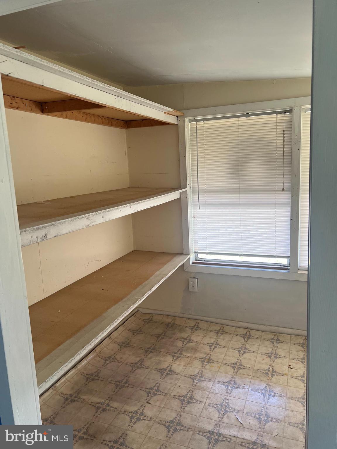 2529 Lisa Dr