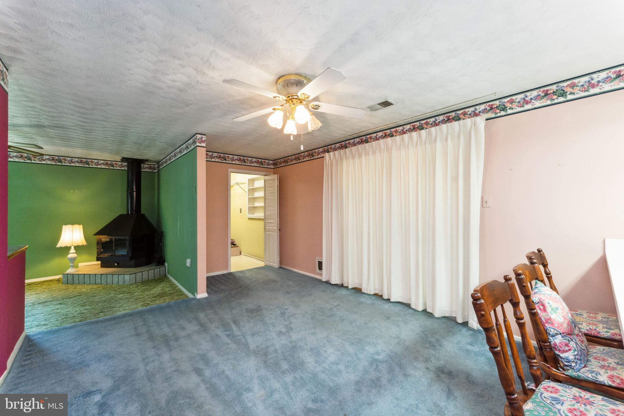 2529 Lisa Dr