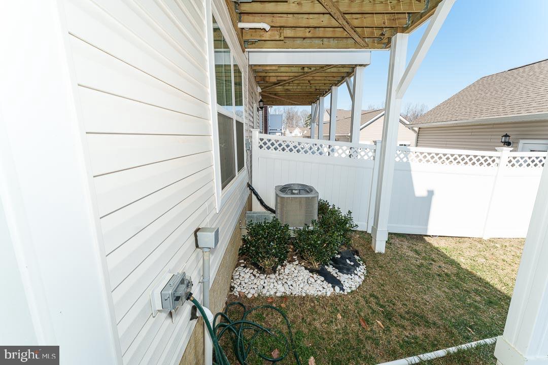 11519 Charlotte Bronte Ln