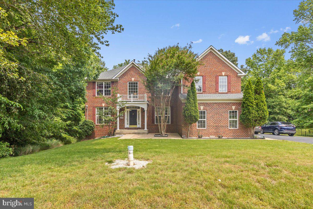 8200 Tiverton Dr