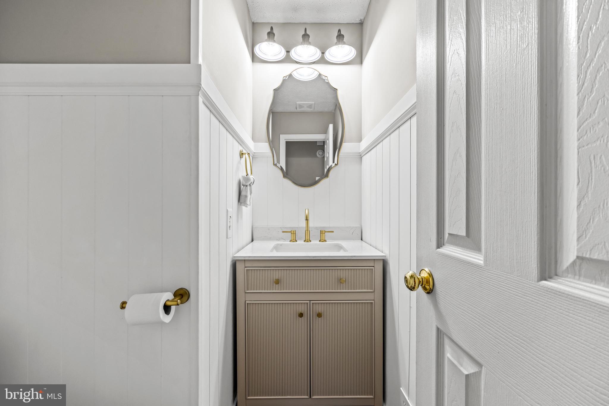 10602 ASHFORD CIRCLE